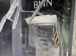 lhr-atm-attack-02-onl