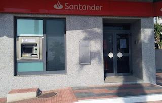 LHR Banco Santander Closes