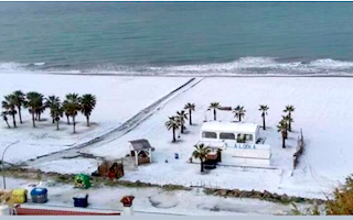 AXA Hailstone Covered Beach 20MR21
