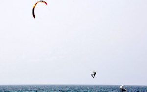 AND Kitesurfer