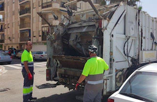 SAL Rubbish Collection Lorry