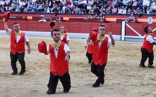 GRA Bullfighting Dwarves AG21