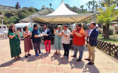 ALM JOAQUIN-BARBERO-RECIBIO-UNA-PLACA-ASOCIACION-HOSTELEROS-22-