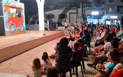 LHR Puppt Show 400x250