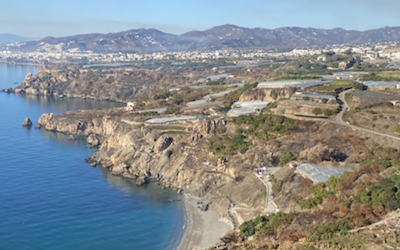 AXA NRJ Acantillados de Maro