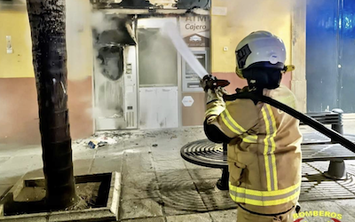 ALM Automatic Snack Dispenser Arson