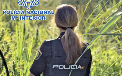 MOT Female Policia Nacional Officer