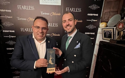 ALM Mayor Receiving Fearless Award
