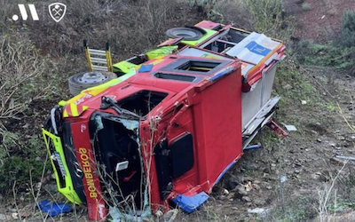 AND Crashed Fire Truck DC22