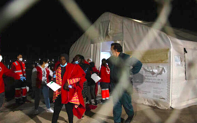 MOT Immigrant Arrival Photo Alba Feixa 400x250