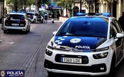 MOT Policia Municipal patrol cars