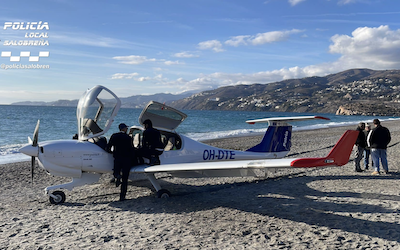 SAL Emergency Landing on Beach